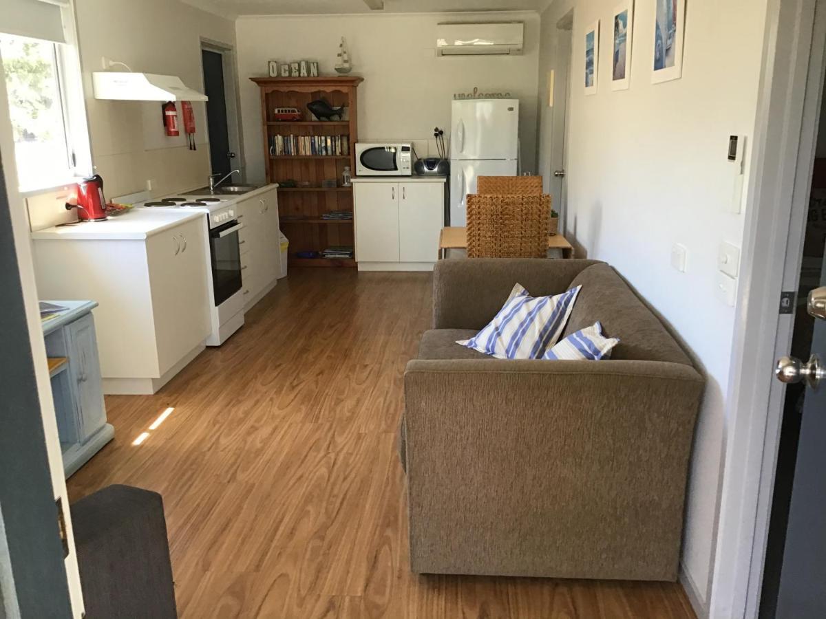 90 Mile Beachhouse&Villas Golden Beach ภายนอก รูปภาพ