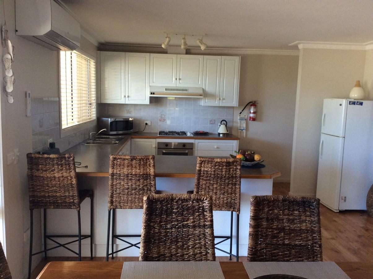 90 Mile Beachhouse&Villas Golden Beach ภายนอก รูปภาพ